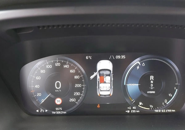 Volvo XC 40 cena 165000 przebieg: 5500, rok produkcji 2023 z Sędziszów Małopolski małe 379